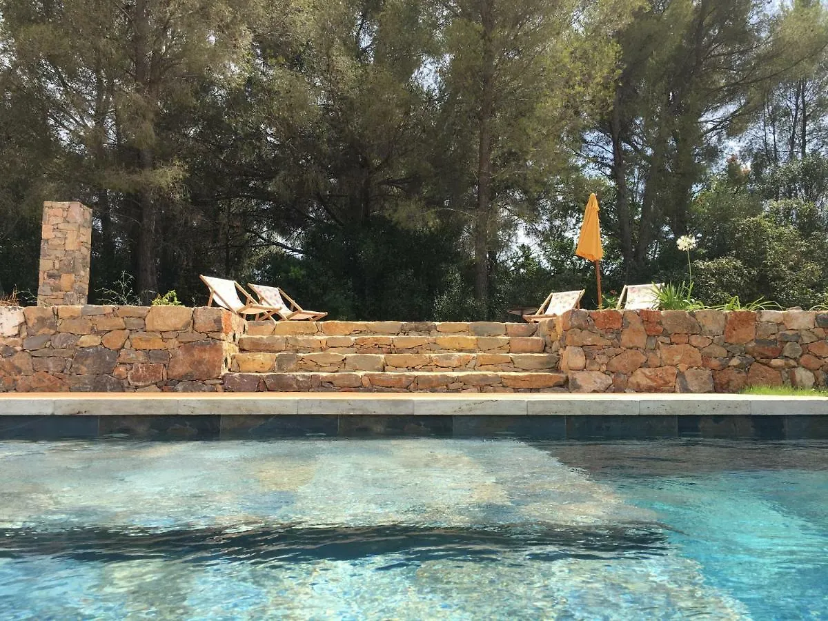 ***  Bed and Breakfast Bastide Sainte Trinide Sanary-sur-Mer Francia